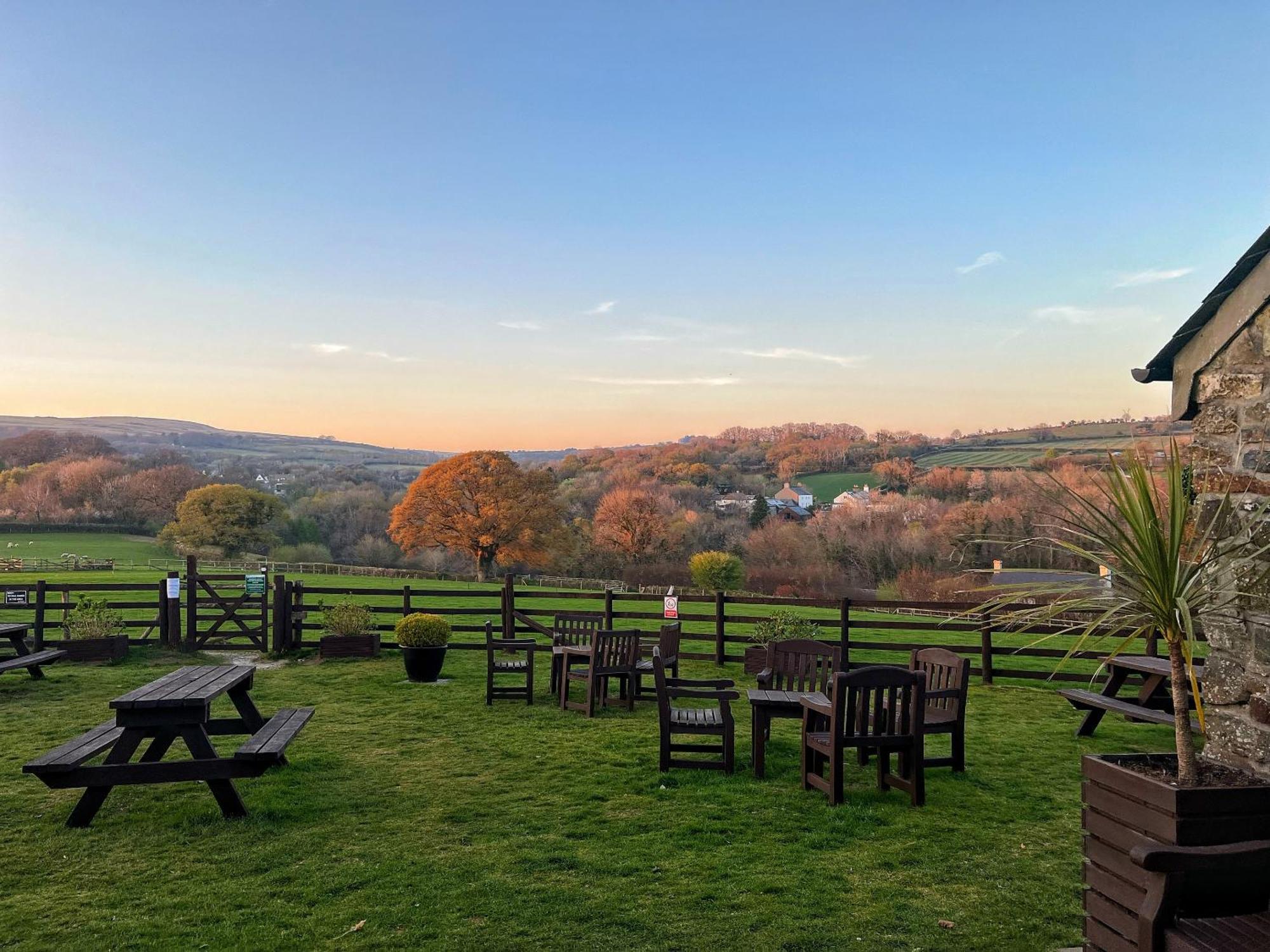 The Mary Tavy Inn Marytavy Eksteriør billede